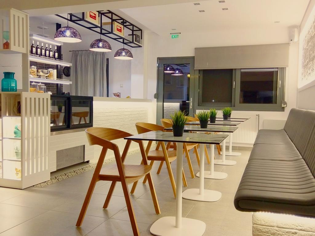 Galaxy City Hotel Liménasz Kültér fotó