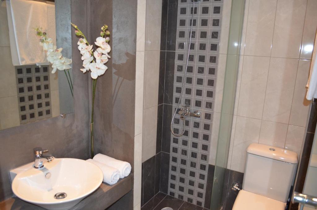 Galaxy City Hotel Liménasz Szoba fotó